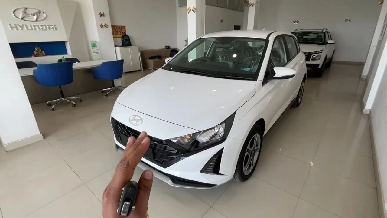 2025 Hyundai i20 Sportz First Look: Bold Design, Smart Features & Big Value